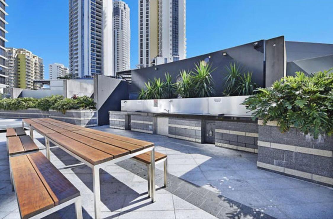Circle On Cavill Sub Penthouse W/ 4 Bedrooms 黄金海岸 外观 照片